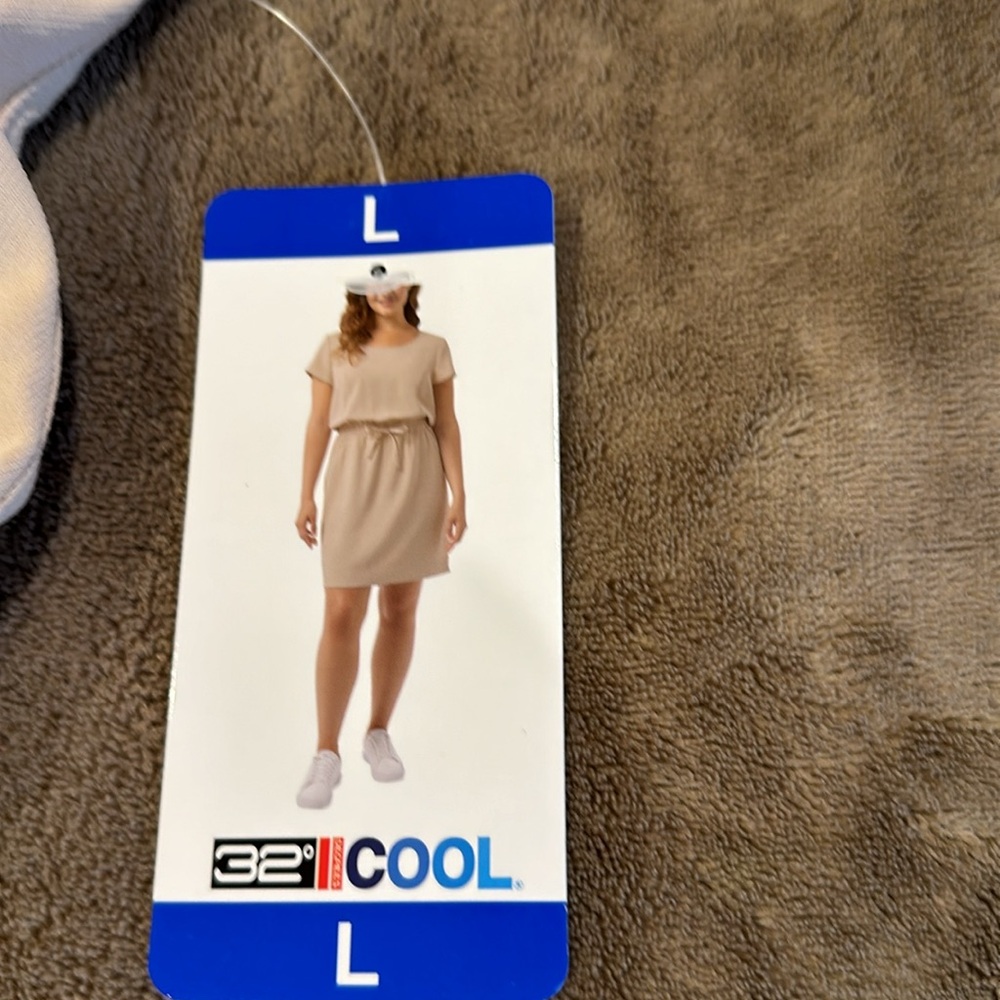 Dress - Picture 4 of 5